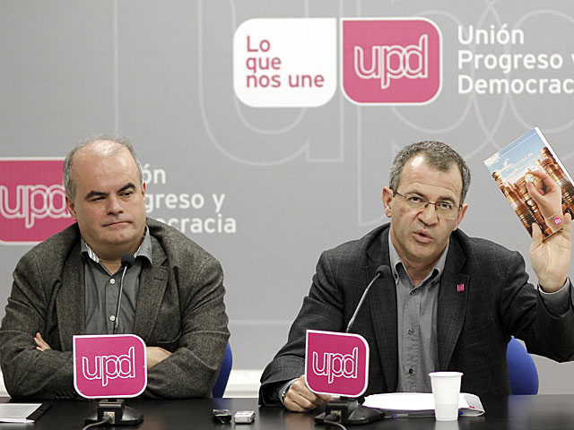 Carlos Martnez Gorriarn y lvaro Anchuelo durante la presentacin. | Alberto Di Lolli