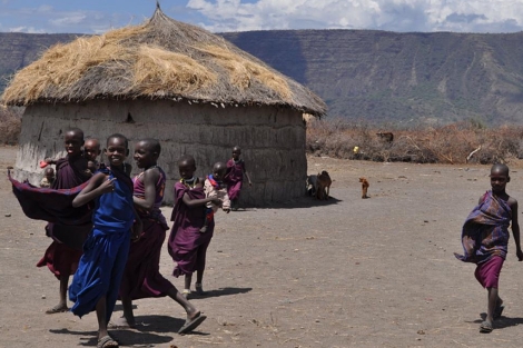 Un poblado Maasai de Tanzania. | J. L. S e I. L. | E. M.
