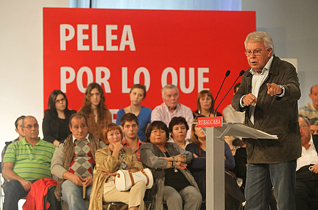 Felipe Gonzlez en el acto del PSOE en Bilbao. | Mitxi