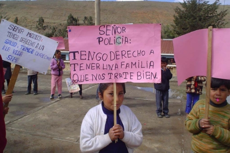 Un grupo de nios de Quispicanchi reivindica sus derechos. | Entreculturas