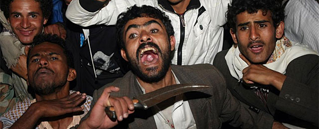 Varios yemeníes piden que Saleh no tenga inmunidad. |Afp