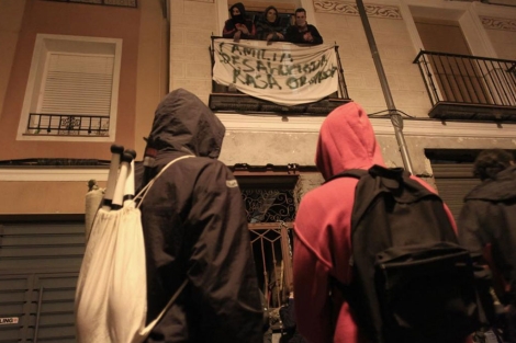 Imagen del edificio 'okupado' por error en la calle Tres Peces. | Antonio Heredia