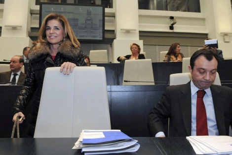 Ana Botella a su llegada al Pleno del Ayuntamiento de Madrid. | Efe