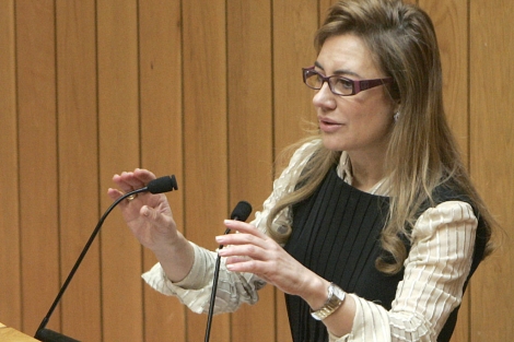 La conselleira de Facenda, Marta Fernández Currás, en el pleno del Parlamento. | Efe