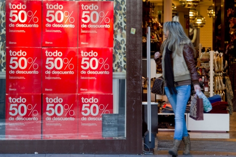 En Madrid, algunos comercios ya ofrecan grandes descuentos principios de diciembre. | Gonzalo Arroyo