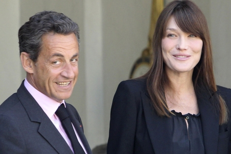 El presidente francs, Nicolas Sarkozy, y su esposa, Carla Bruni. | Efe
