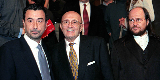 Garci, Leblanc y Segura, en los Premios Goya de 1998. | Efe