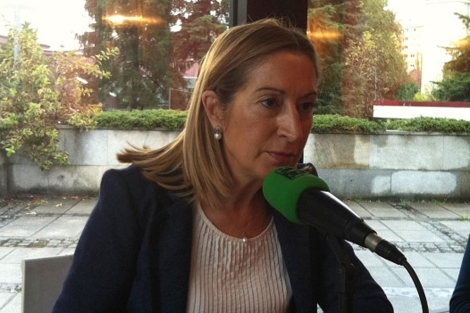 La ministra de Fomento, Ana Pastor, durante la entrevista. | Onda Cero