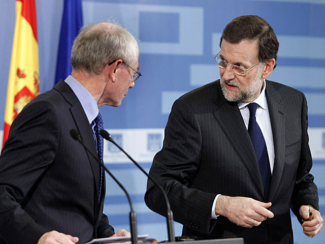 Van Rompuy y Rajoy, en la rueda de prensa. | Efe/ngel Daz