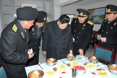 Kim Jong-un, durante su visita a una unidad naval norcoreana. | Reuters