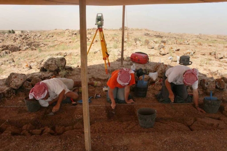 Trabajos de excavacin en el poblado de hace 13.000 aos en Siria. | J. Ibez y X. Terradas