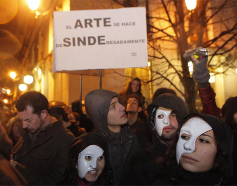 Protesta contra la 'ley Sinde' en la gala de los Goya de 2011. | A. M. Xoubanova