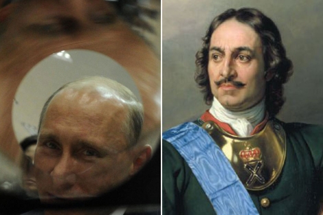 El primer ministro ruso, Vladimir Putin, y el zar Pedro el Grande. | Afp