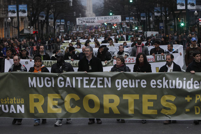 Miles de personas protestan en Bilbao por la reforma laboral y los ...