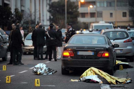 El cuerpo de su ex mujer y el novio de sta tras ser asesinados. | 'Corriere della Sera'