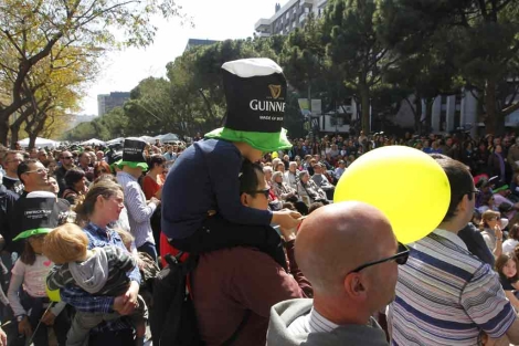 Unas 3.000 personas han participado en la celebracin irlandesa. | Jordi Soteras