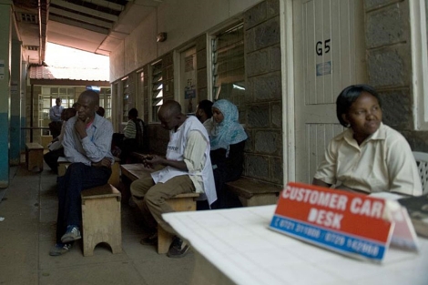 Sala de espera de un hospital en Nairobi.| Afp