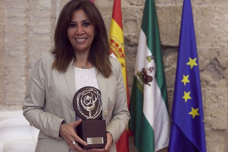 Sahira Amin, con el Premio Julio A. Parrado, hoy en Córdoba. | Madero Cubero