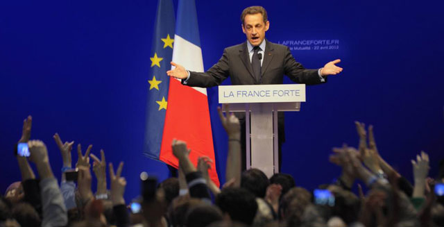 Nicolas Sarkozy se dirige a sus simpatizantes.| Reuters
