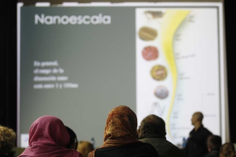 Lección de nanotecnología en el Insistut Verdaguer de Barcelona. | Quique García