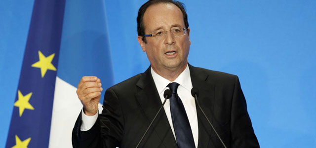 El candidato socialista, Francois Hollande, en rueda de prensa.| Afp