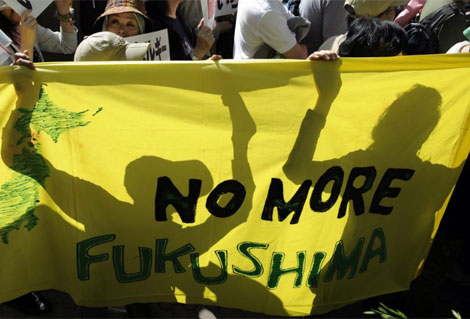 Los japoneses han salido a la calle hoy para pedir el fin de las centrales nucleares. | Efe