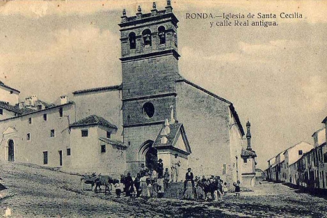Una postal antigua de Ronda, con la iglesia de Santa Cecilia.