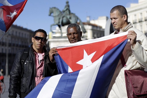 Ex presos polticos cubanos en la concentracin en Sol. | Alberto Di Lolli