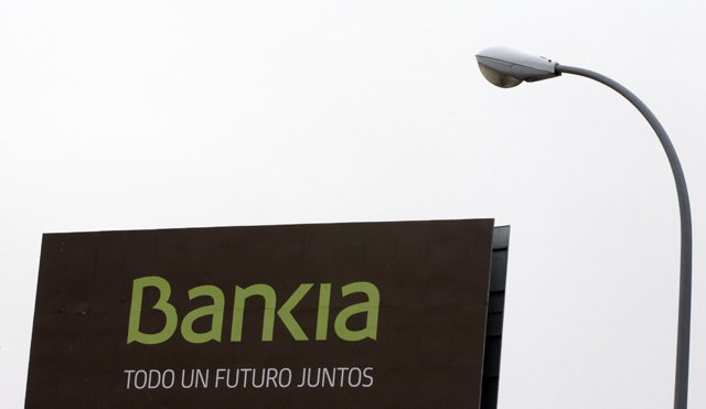 Un cartel de Bankia en Madrid. | Reuters