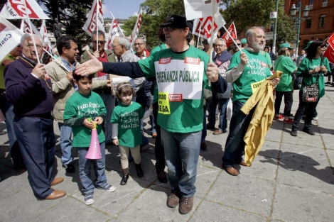 Camisetas verdes en la concentracin de Valladolid. | Ical