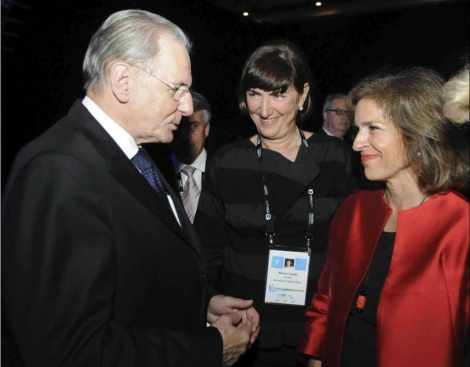 Ana Botella saluda el presidente del COI, Jacques Rogge.| Ayto. Madrid