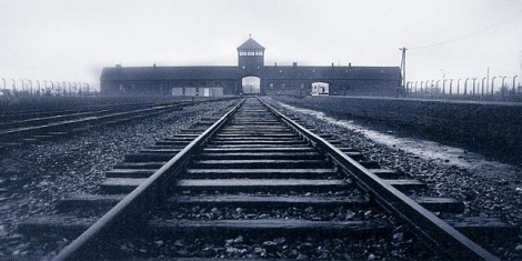 Entrada del campo de concentracin de Auschwitz-Birkenau, en Cracovia (Polonia).