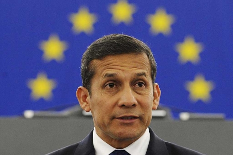 El presidente peruano, Ollanta Humala , pronuncia su discurso en el Parlamento. | Efe