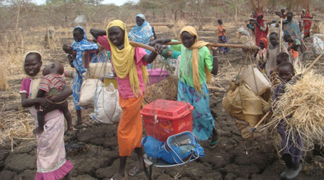 Refugiados en busca de agua en el estado del alto Nilo. / JEAN MARC JACOBS / MSF
