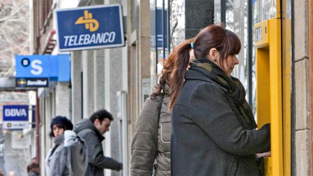 Sucursales de varias entidades financieras. | ELMUNDO.es