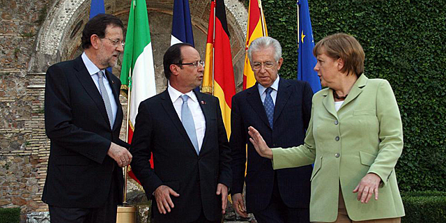 Rajoy, Hollande, Monti y Merkel, este viernes en Roma. | Afp
