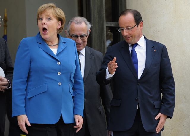 La canciller alemana, Angela Merkel, con el presidente francs,Franois Hollande. | Reuters