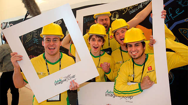 Participantes brasileos en la Imagine Cup.