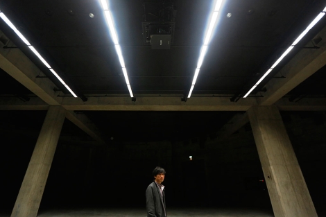 El artista Sung Hwan Kim, en la inauguracin de Los Tanques. | Reuters