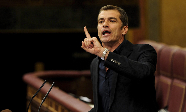 Toni Cantó, diputado de UPyD por Valencia, en una intervención en el Congreso. | Bernardo Díaz