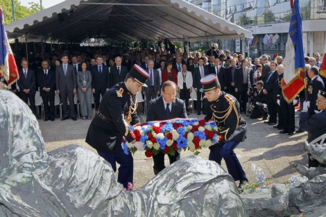 El presidente de Francia durante el homenaje a los vctimas. | Afp