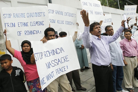 Musulmanes de la etnia Rohingya piden el fin de la violencia contra su etnia en Tailandia. | Efe
