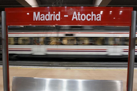 Imagen de un tren de Cercanas en Atocha. | Efe