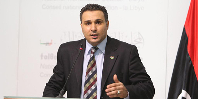 Saleh Darhoub, portavoz del Consejo Nacional Transitorio. | Efe