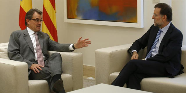 Artur Mas y Mariano Rajoy durante su encuentro este mircoles. | Reuters