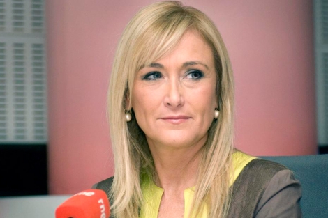 Cristina Cifuentes, en una entrevista en RNE. | Efe