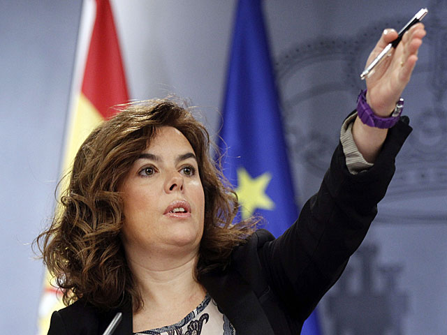Soraya Sáenz de Santamaría tras el Consejo de Ministros. | Chema Moya / Efe