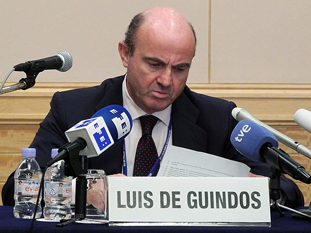 Luis de Guindos, tras la asamblea del FMI y el Banco Mundial en Tokio. | Afp
