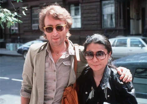 Lennon y Yoko Ono en una imagen de archivo.
