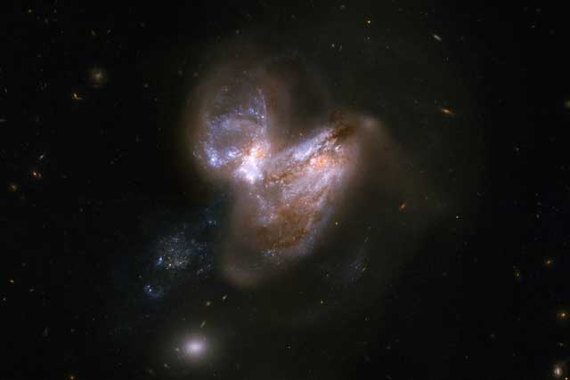 El par de galaxias Arp299. | NASA/ESA/HST